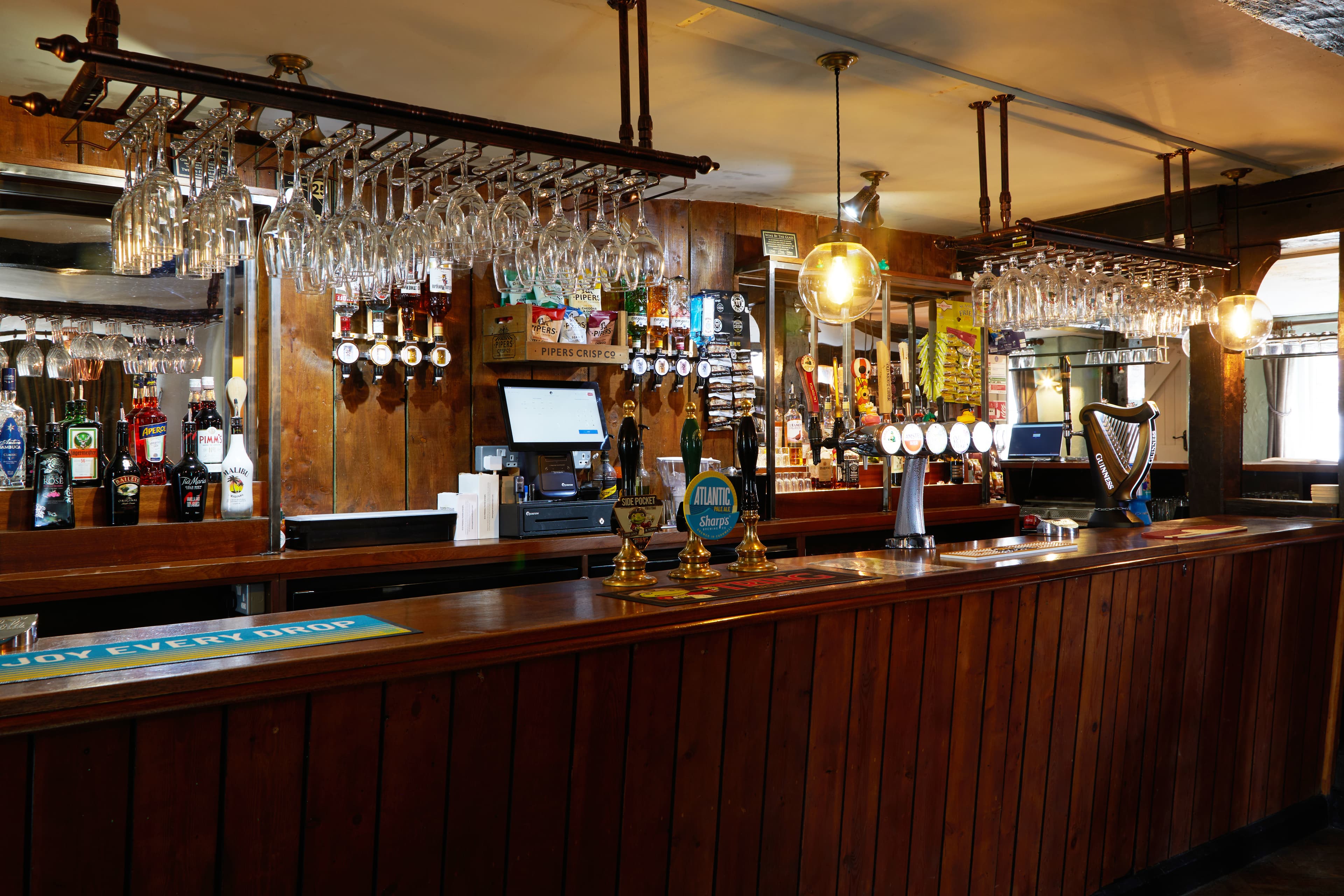 MyP-3BB_Interior-Bar-19.jpg